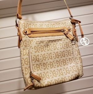 Giani Bernini crossbody